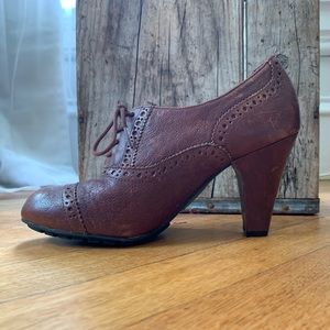 Me too Olivia 4 booties